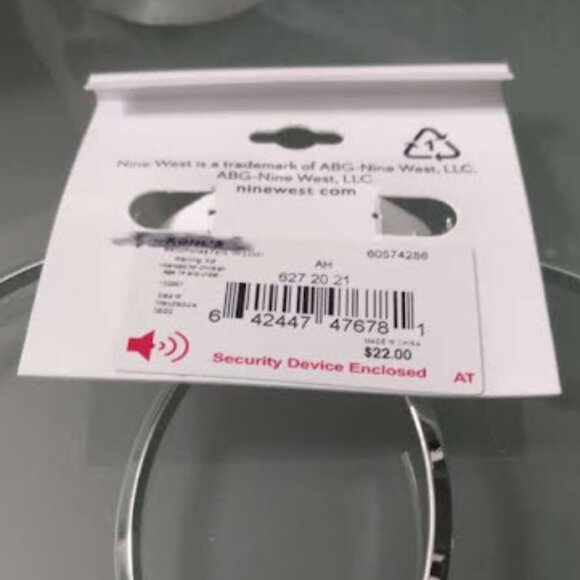 NINE WEST Mod Shiny Silver Knife Edge 3" Hoop Earrings**NEW! - Picture 3 of 3